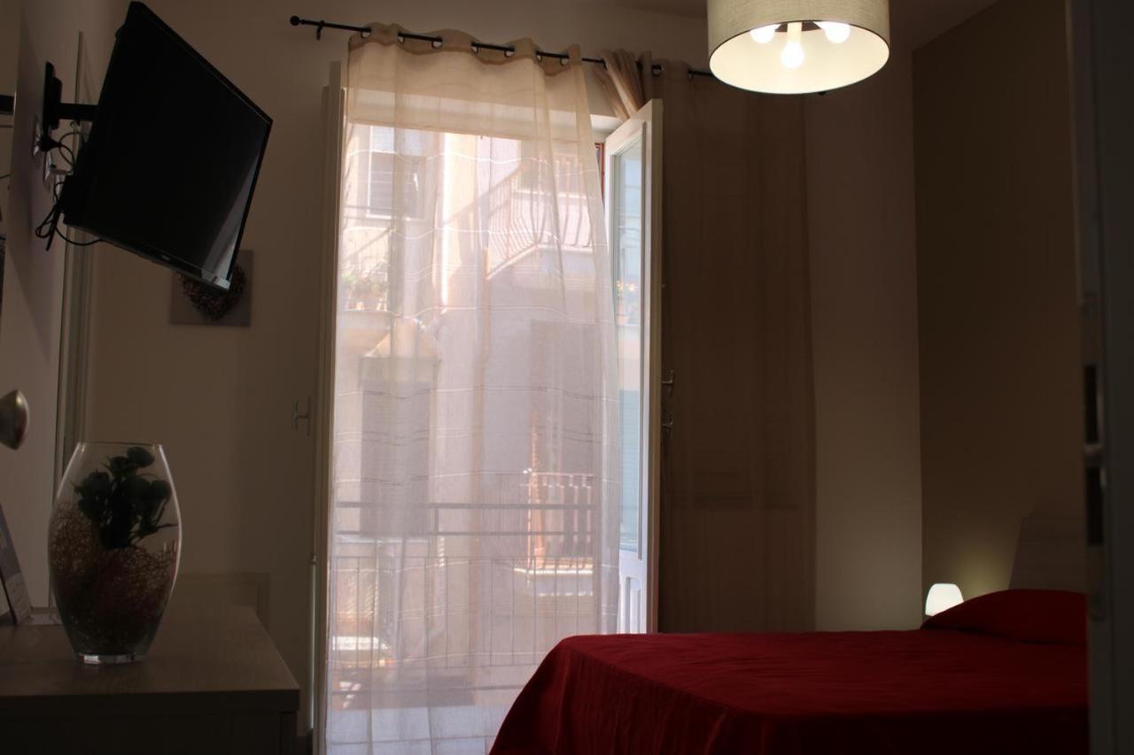 La Stanza Vicino Al Mare , Una Camera Da Letto E Bagno Con Balcone Vista Mare Apartment Balestrate Ngoại thất bức ảnh
