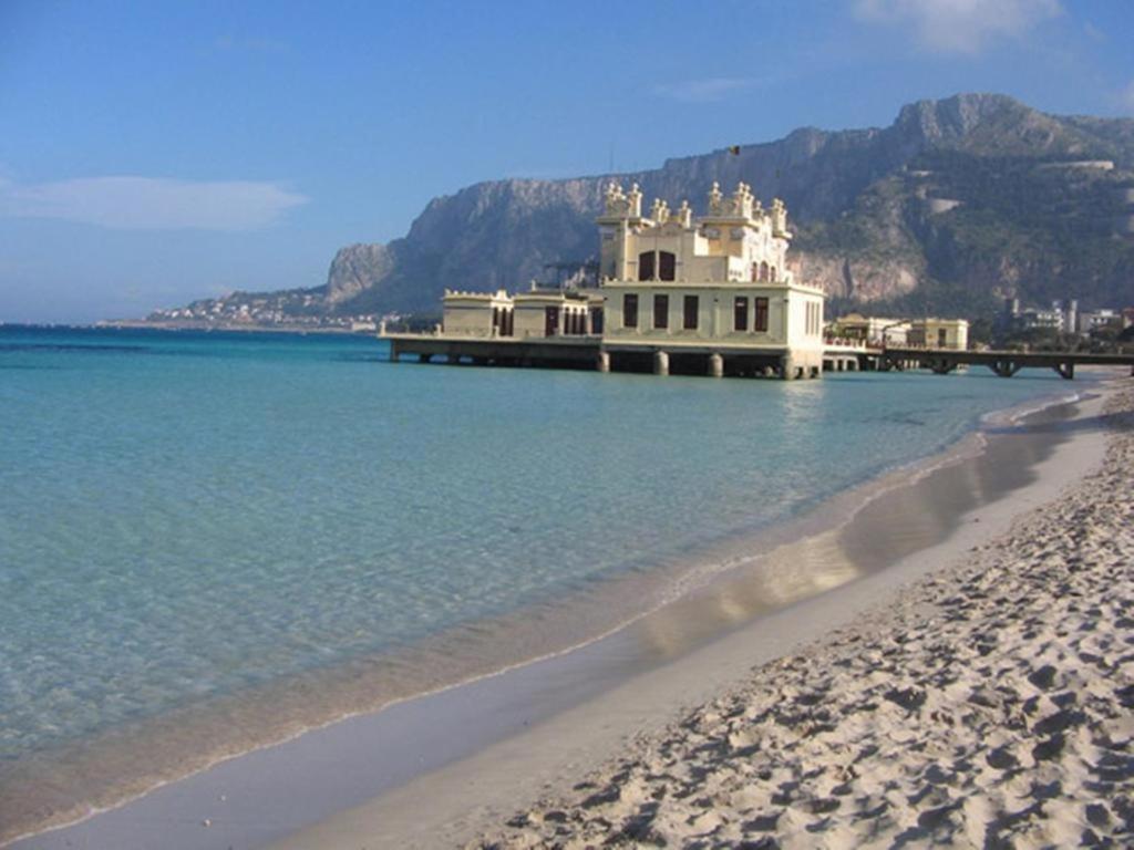 La Stanza Vicino Al Mare , Una Camera Da Letto E Bagno Con Balcone Vista Mare Apartment Balestrate Ngoại thất bức ảnh