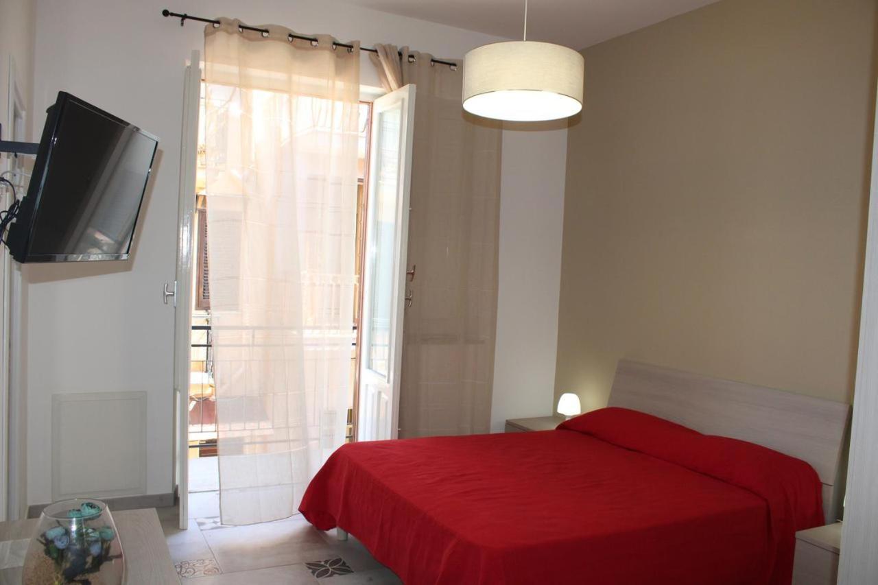 La Stanza Vicino Al Mare , Una Camera Da Letto E Bagno Con Balcone Vista Mare Apartment Balestrate Ngoại thất bức ảnh