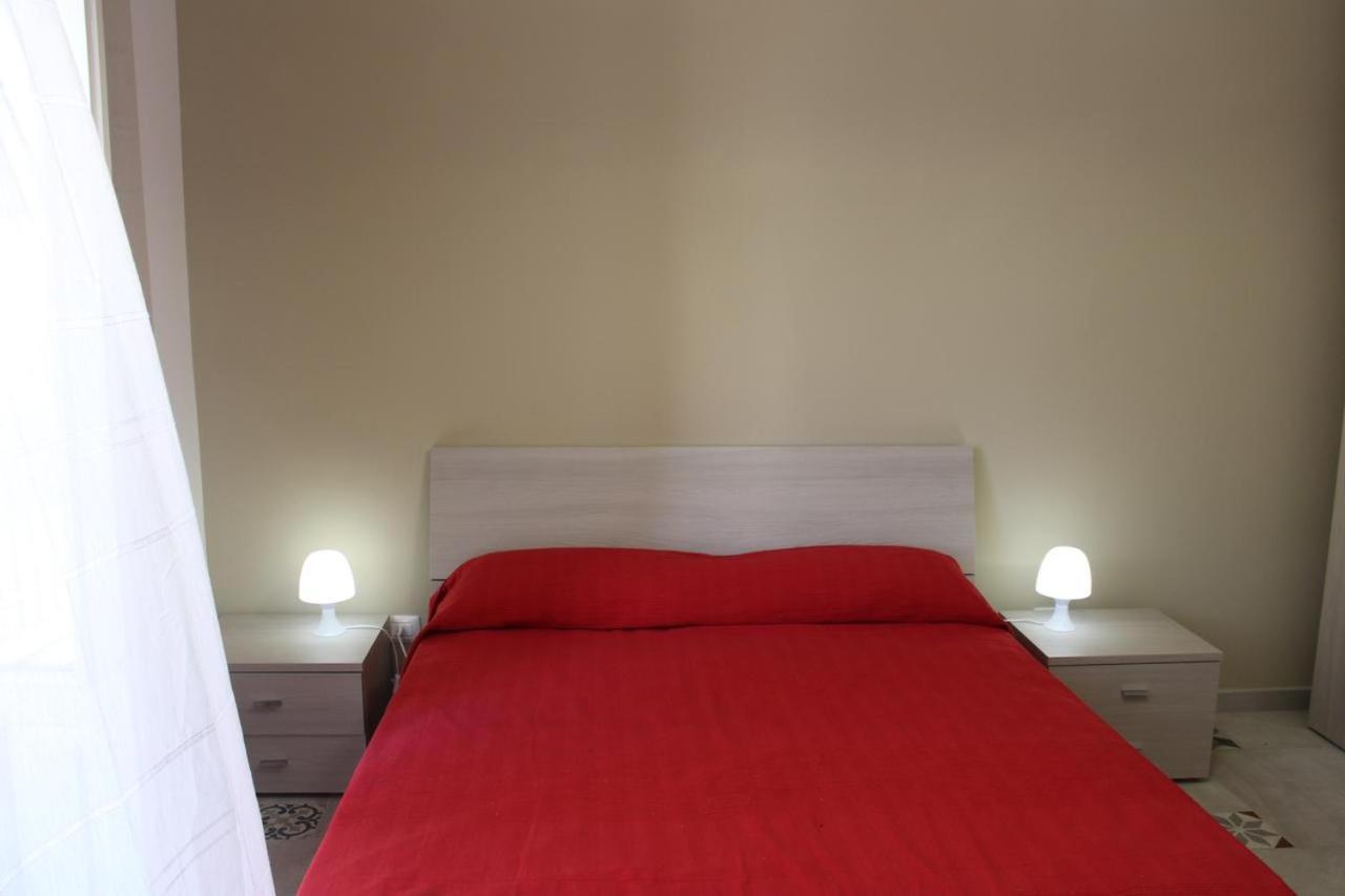 La Stanza Vicino Al Mare , Una Camera Da Letto E Bagno Con Balcone Vista Mare Apartment Balestrate Ngoại thất bức ảnh