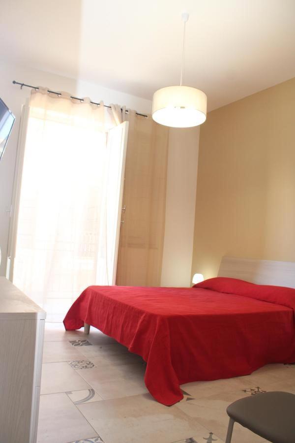 La Stanza Vicino Al Mare , Una Camera Da Letto E Bagno Con Balcone Vista Mare Apartment Balestrate Ngoại thất bức ảnh